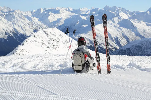 TOP 5 Famous Ski Resorts in Switzerland: Take the Coolest Ski Photo This Winter!