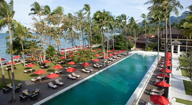 Check Out the TOP 10 Most Popular Hotels in Koh Chang, and See Where Others Love to Stay.