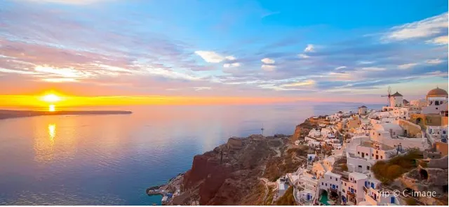 10 Places for The Best Sunset Santorini Experiences