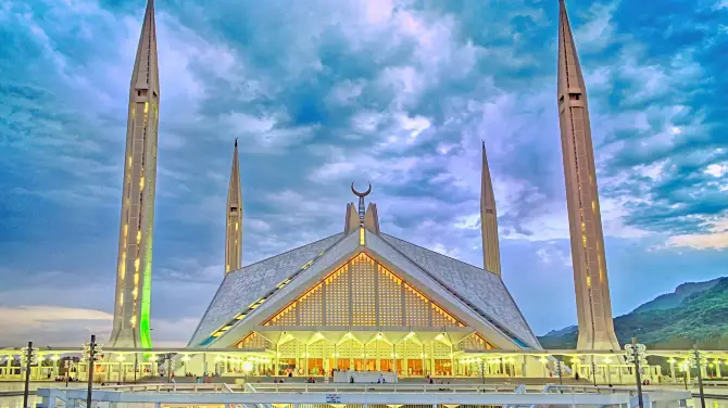 1_Faisal Masjid