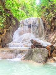 Aguinid Falls