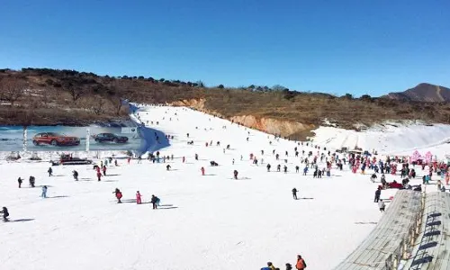 玉龍滑雪場