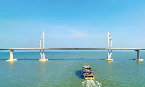 A boat tour of Hong Kong Zhuhai Macao Bridge