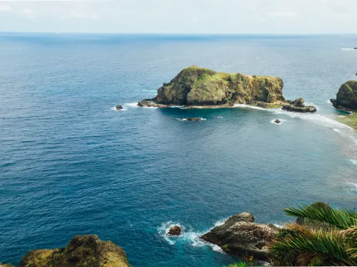 Green Island Around Taitung Is So Attractive and You Can go Snorkeling and Take A Bath in Hot Springs in The Seabed Here