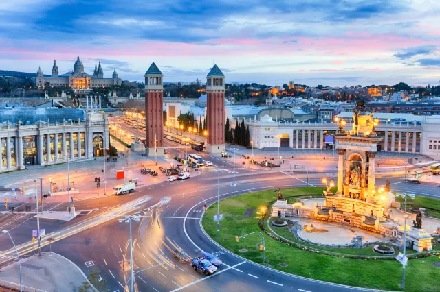 Barcelona Cathedral: Places in Barcelona