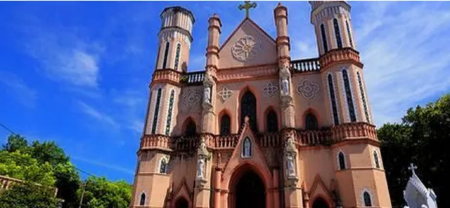 The 8 Most Beautiful French Colonial-Era Churches in Vietnam