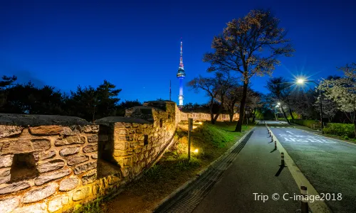 Namsan Mountain Park