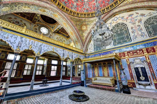 The Ultimate Guide to Topkapi Palace