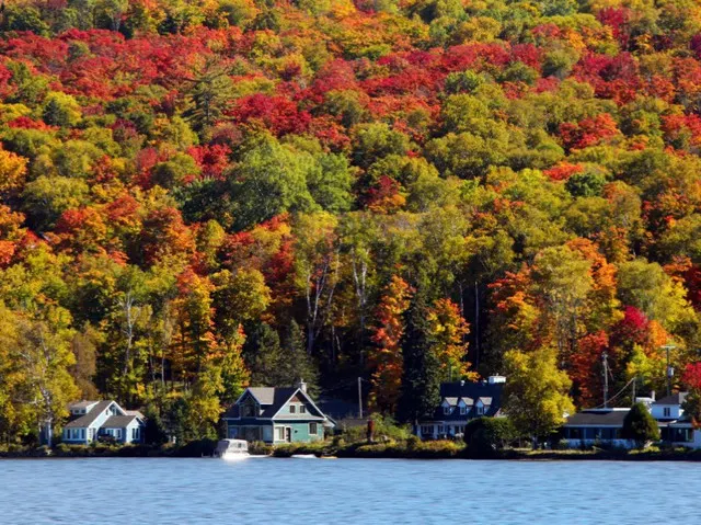 Best Canadian Destinations for Fall Foliage