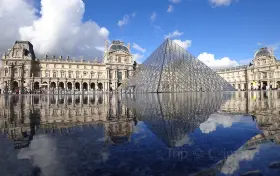 Louvre Museum