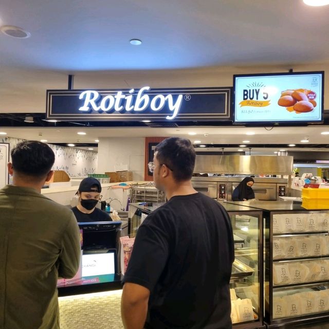 The Many Food Options In Changi Airport