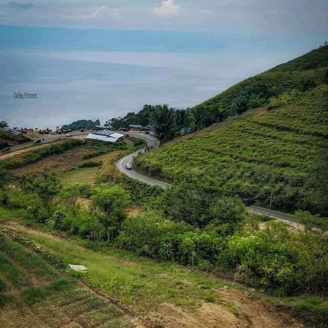 LAKE TOBA