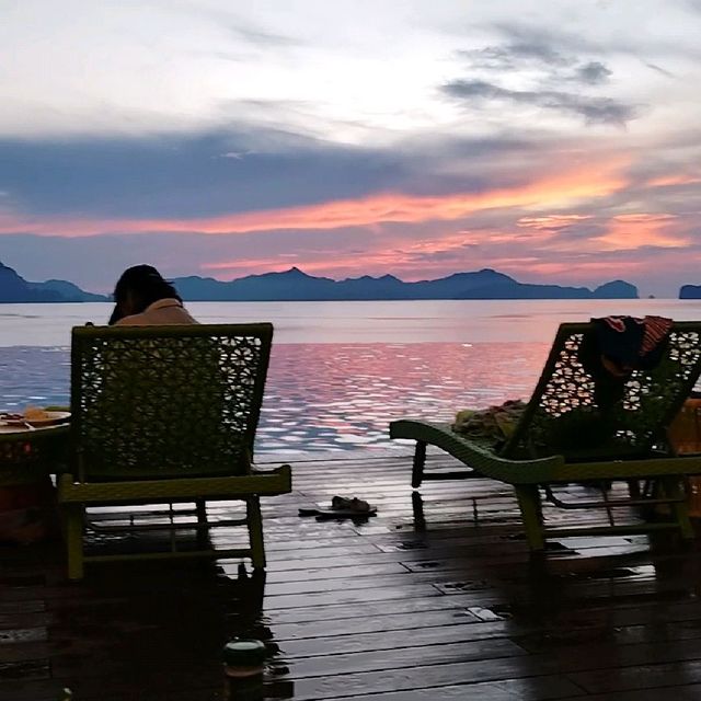 Amazing Sunset at Lime Hotel , El Nido