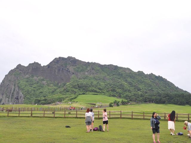 濟州島登上城山日出峰