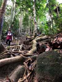 Bukit Saga via taman saga 😎👣