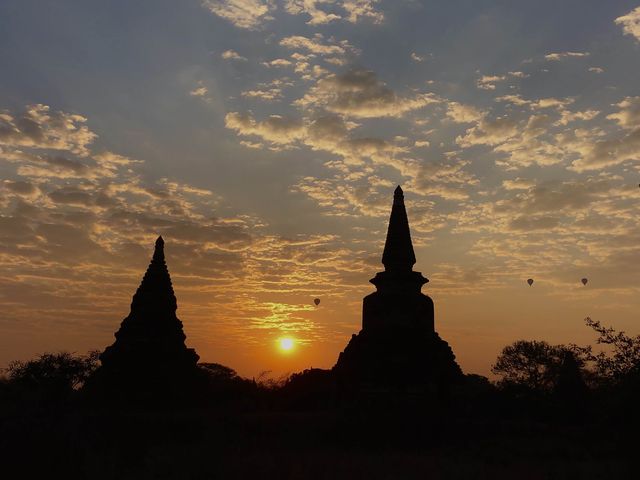 Myanmar (Burma) at sunrises and sunsets