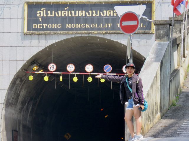 Betong Mongkollit Tunnel