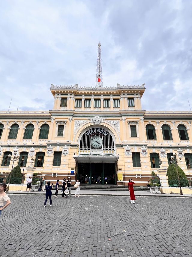 Saigon La Poste