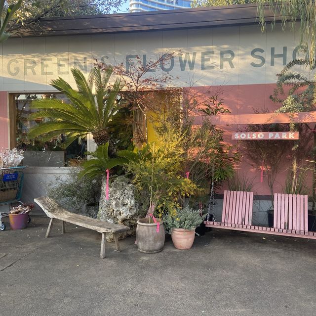 【まるで海外?!】東京・青山のカフェがオシャレすぎた