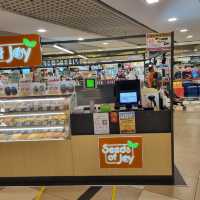 The Many Food Options In Changi Airport