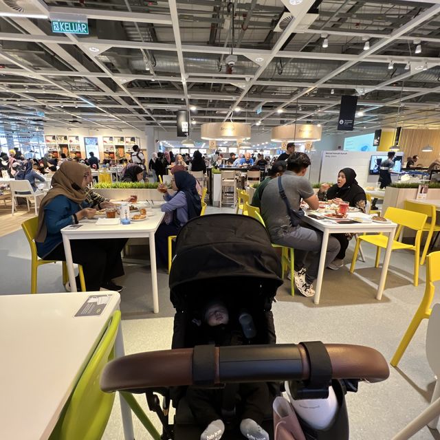 Ikea time with fam!