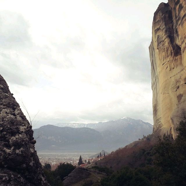 "Kalimera" echo in between these rocky valley