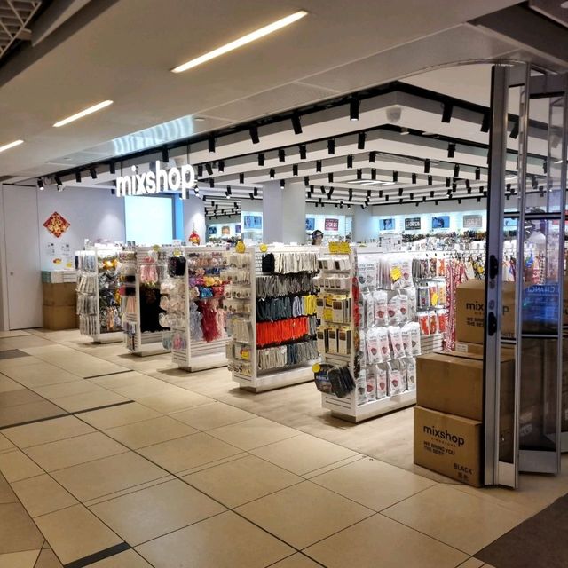 The Many Food Options In Changi Airport