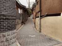 Bukchon Hanok Village, Seoul, South Korea  