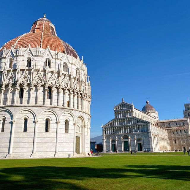 Leaning Tower of Pisa 