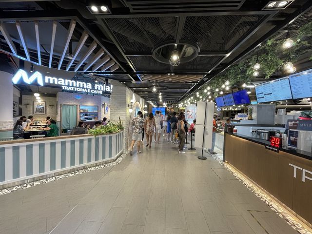 Indoor food street at Suntec City Mall SG