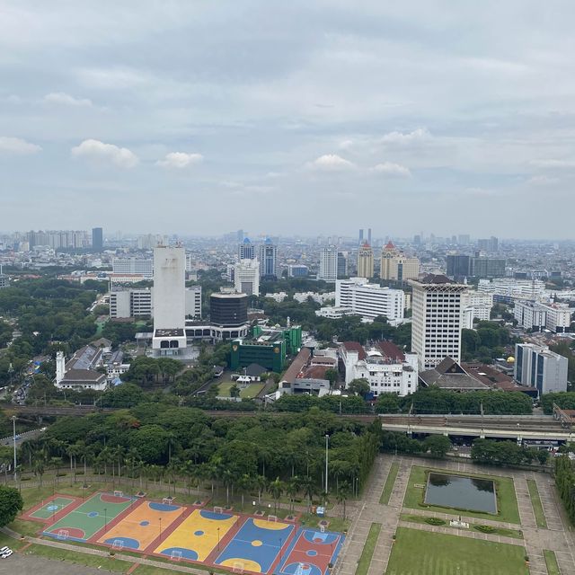 National Monument MONAS 433ft