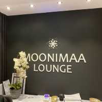 Male Moonimaa lounge 