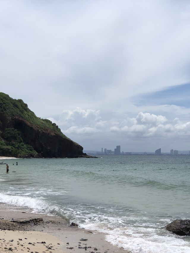 beautiful beach with amazing city view!