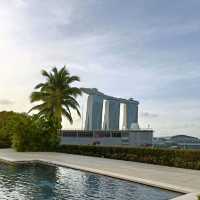 Swimming pool at Mandarin Oriental