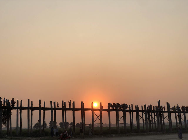 Myanmar (Burma) at sunrises and sunsets