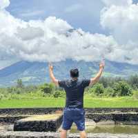 the iconic view of perfect cone of mayon volcano 