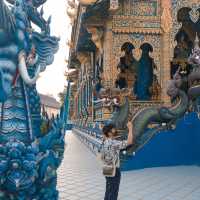 Shades of Blue: Wat Rong Suea Ten