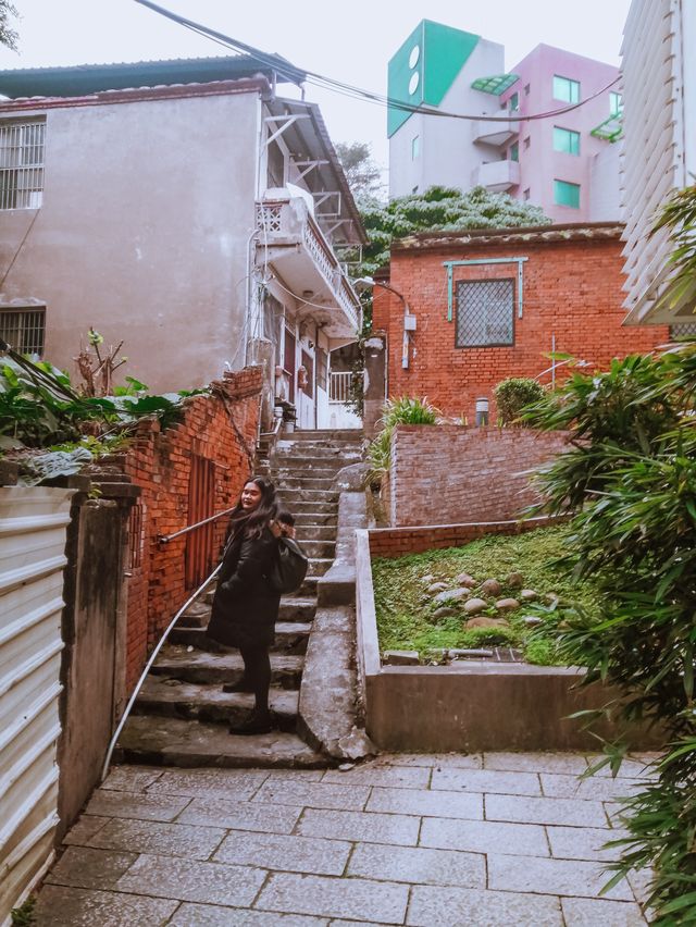 Taiwan’s most popular old street👣