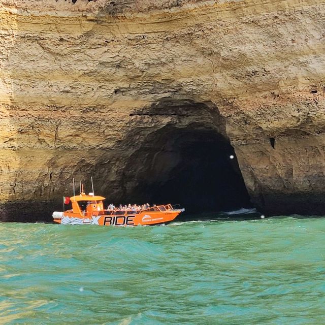 Boat Trip to Benagil Caves