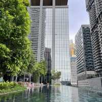 Infinity pool at Oakwood AMTD Singapore 