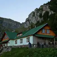 Malaiesti Cottage