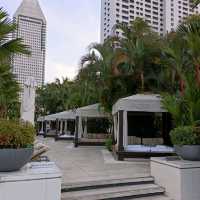 Swimming pool at Mandarin Oriental