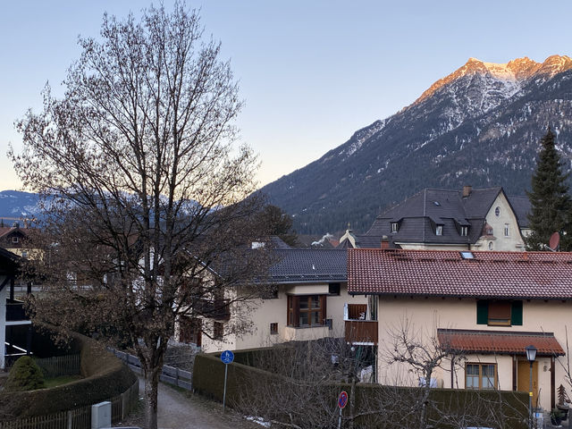 Garmisch-Partenkirchen town sunrise 🌅