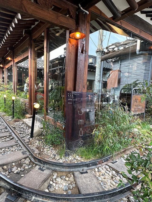 🤎益善洞火車軌傳統Cafe🚊｜韓國旅遊🇰🇷