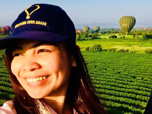 BALLOONS OVER BAGAN 