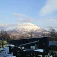 Snowy Powdery Ski Resort with the best view!