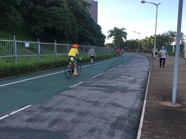 Stroll along  Tseung Kwan O Promenade 🤩🤩