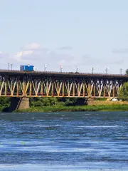 Hong'an River Green Train