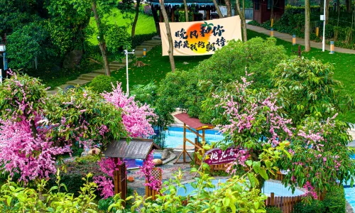 Lingxiu Hot Spring