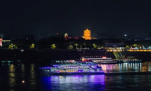 Wuhan Liangjiang Tour · Hanyangmen Pier (Night Tour of the Yangtze River)